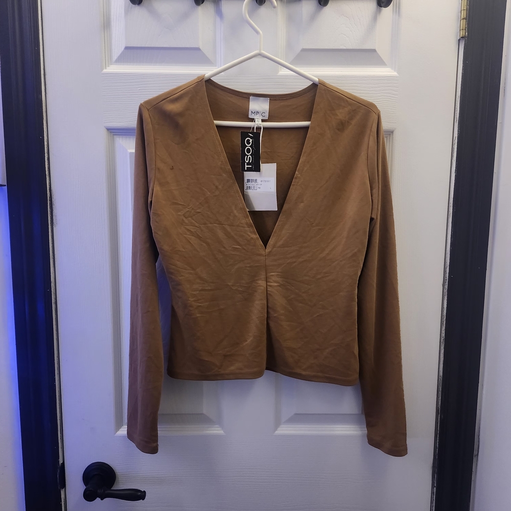 MPG Women's Tan V-Neck Long Sleeve Top